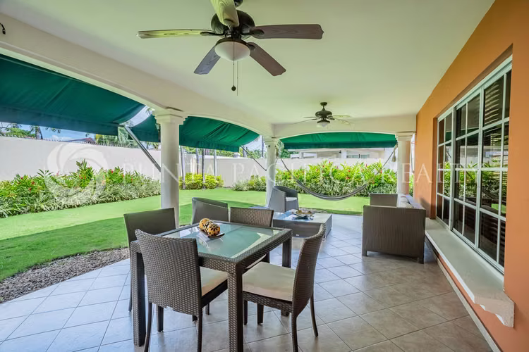 Venta | Costa Serena Costa del Este | Casa de Lujo en Comunidad Cerrada