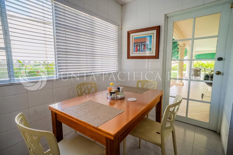 Venta | Costa Serena Costa del Este | Casa de Lujo en Comunidad Cerrada