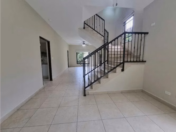 P. H. Embassy Club - Casa Unifamiliar de 4 Habitaciones– Clayton, Ancón, Panamá JC