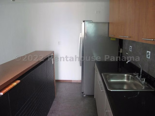 Venta de Apartamento con 110m en San Francisco PH Terramar 26-5296SR