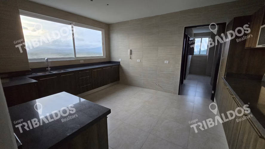 Venta de Apartamento en Ocean Waves Nueva Gorgona