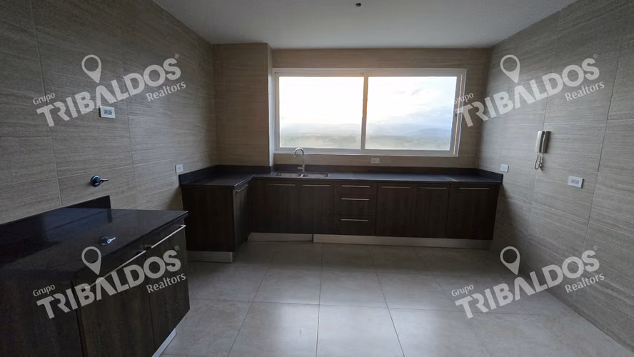 Venta de Apartamento en Ocean Waves Nueva Gorgona