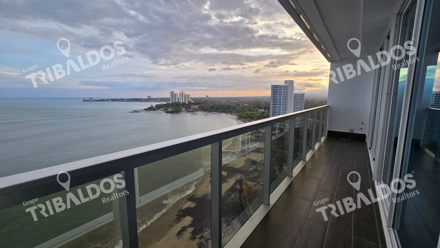 Venta de Apartamento en Ocean Waves Nueva Gorgona