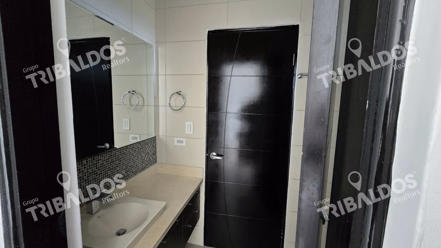 Venta de Apartamento en Ocean Waves Nueva Gorgona
