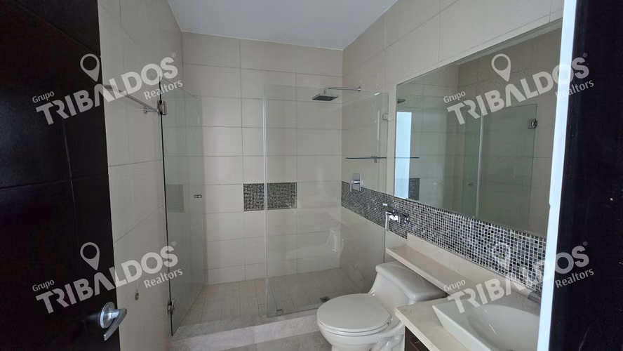 Venta de Apartamento en Ocean Waves Nueva Gorgona