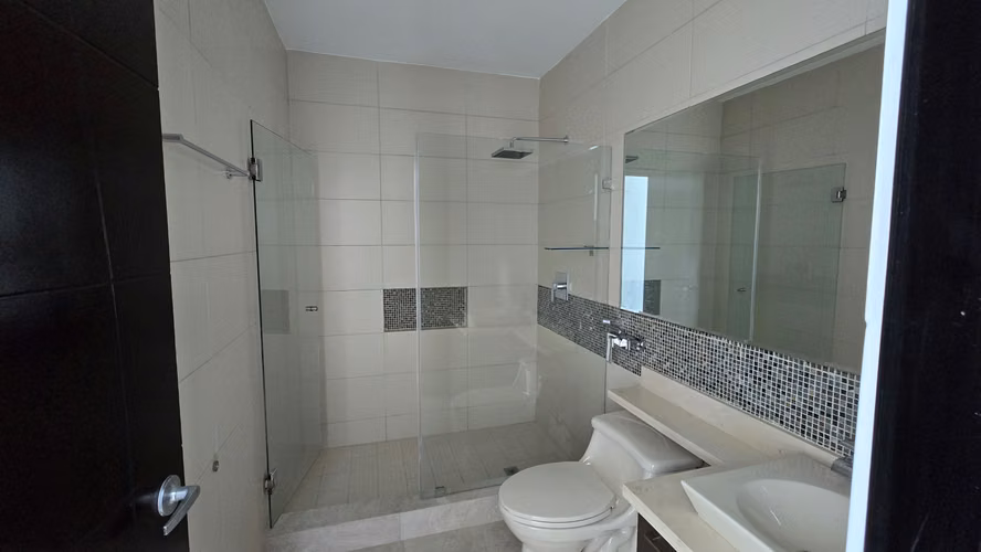 Venta de Apartamento en Ocean Waves Nueva Gorgona