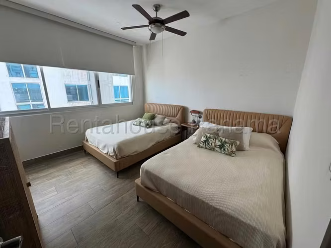Venta de espectacular Apartamento remodelado en Costa del Este Ph Latitude Mts2: 341.59 PD