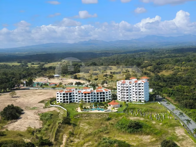 Venta de apartamento con vista al mar en PH Playa del Sol, San Carlos