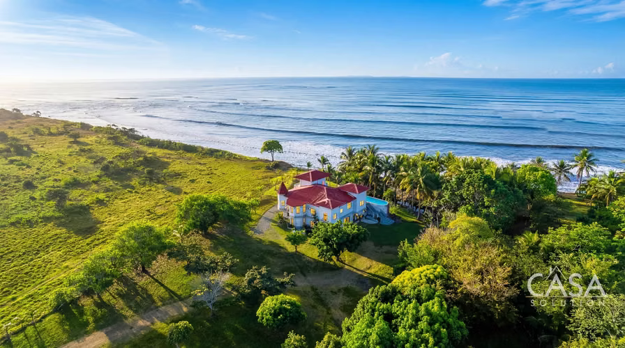 Amplia Casa Frente Al Mar En 1.5 Hectáreas En Playa Nanzal, Chiriquí