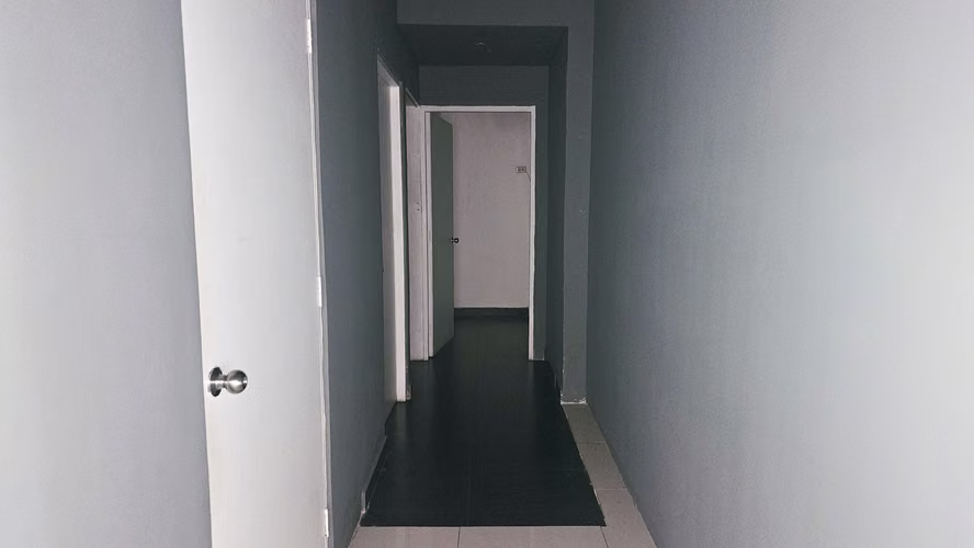 MÁXIMA VISIBILIDAD EN VIA BRASIL - Frente a la calle - 815 m2
