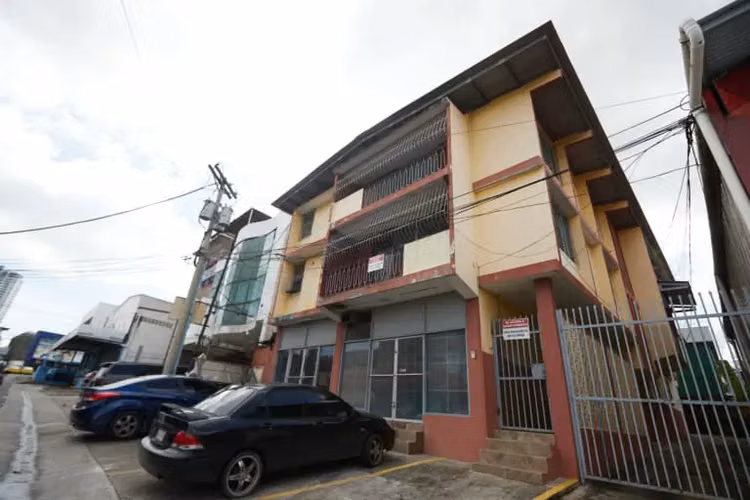 Edificio en Venta en Vista Hermosa - Imagen 3