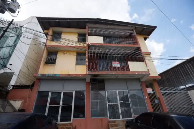 Edificio en Venta en Vista Hermosa - Imagen 2