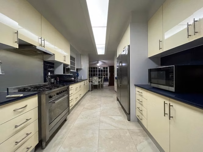 Vendo acogedora casa en Costa del Este