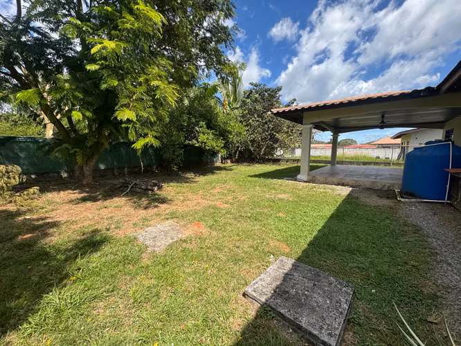 Casa en REMATE David Cerca del Federal Mall