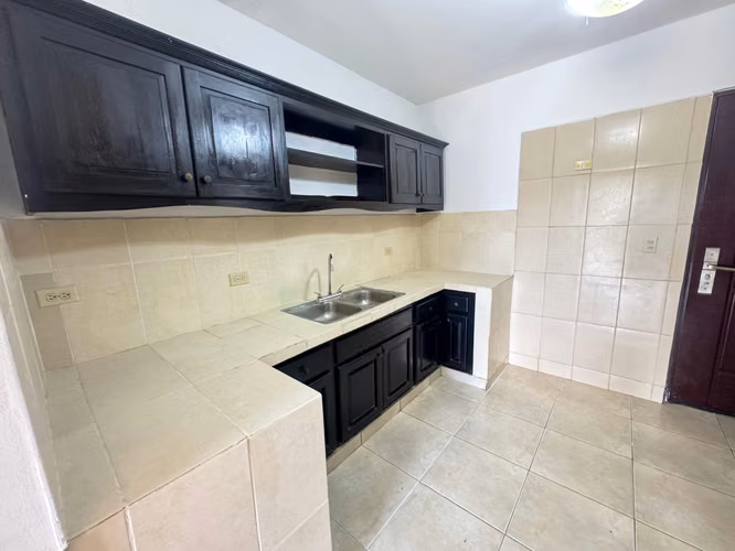 Casa en REMATE David Cerca del Federal Mall