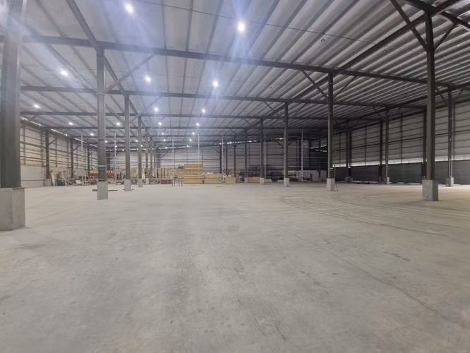 Alquiler de galera en Mañanitas, Tocumen, 2,740m2