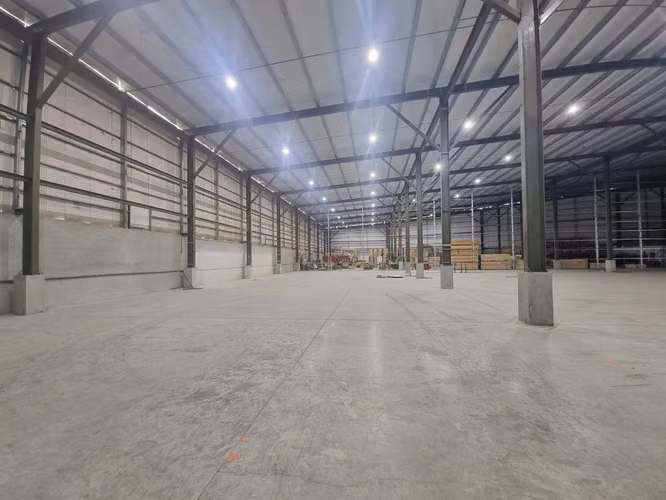 Alquiler de galera en Mañanitas, Tocumen, 2,740m2