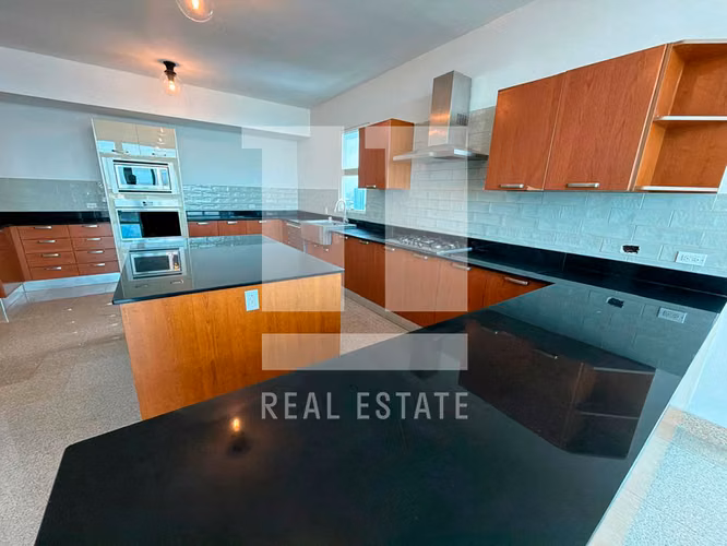 Apartamento en PH Pradera, Altos del Golf - Imagen 7