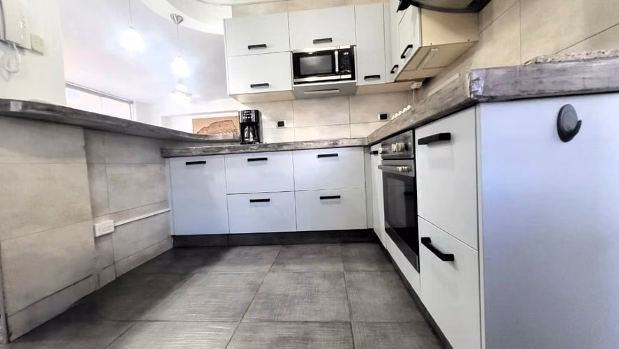 Alquiler Apartamento Amueblado ¡Céntricamente ubicado!