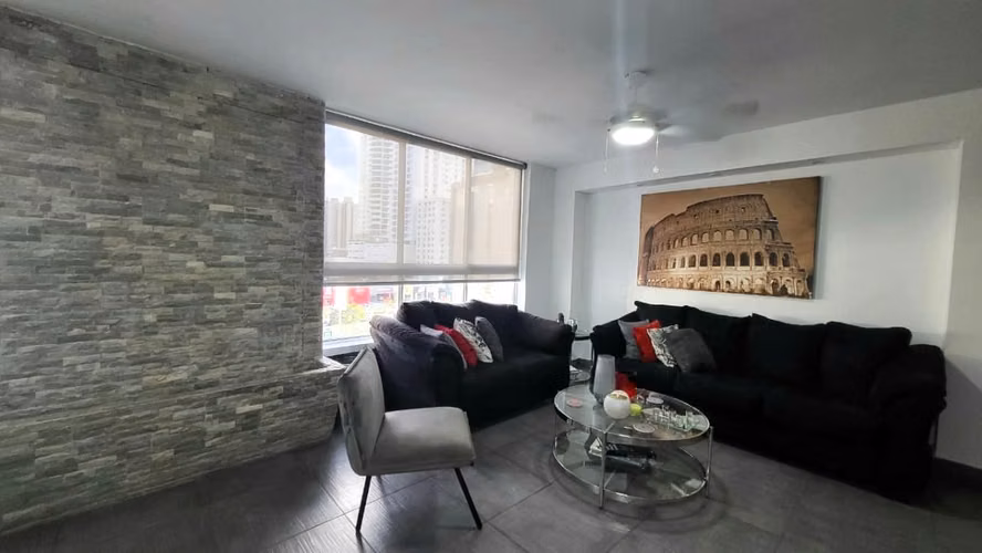 Alquiler Apartamento Amueblado ¡Céntricamente ubicado!