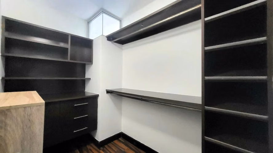 Alquiler Apartamento Amueblado ¡Céntricamente ubicado!