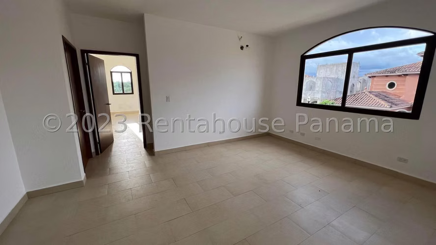Venta de amplia Casa en Costa Sur, El Doral con 4 recamaras Mts2: 351.80 PD