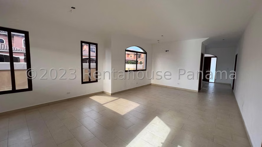 Venta de amplia Casa en Costa Sur, El Doral con 4 recamaras Mts2: 351.80 PD
