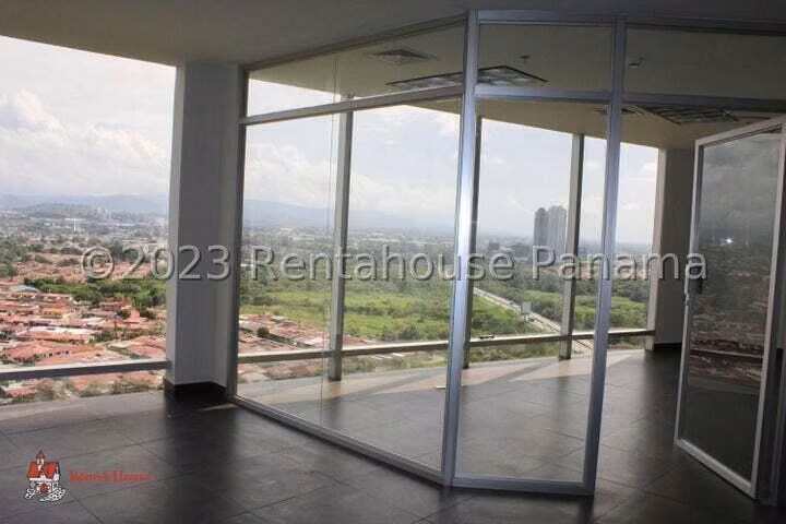 ALQUILER OFICINA EN TORRE ANCON COSTA DEL ESTE 26ML4016