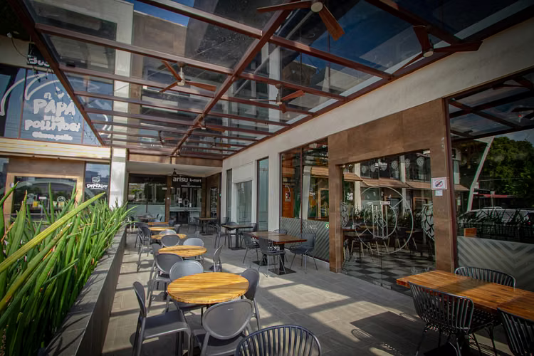 ALQUILO LOCAL COMERCIAL PLAZA 68 CORNER - SAN FRANCISCO BV