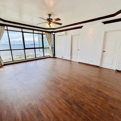 VENDO APARTAMENTO PH MIRAMAR