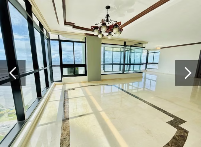 VENDO APARTAMENTO PH MIRAMAR