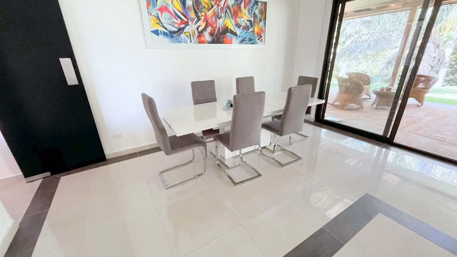 SE VENDE CASA en la HACIENDA COUNTRY CLUB - CERRO AZUL - Imagen 3