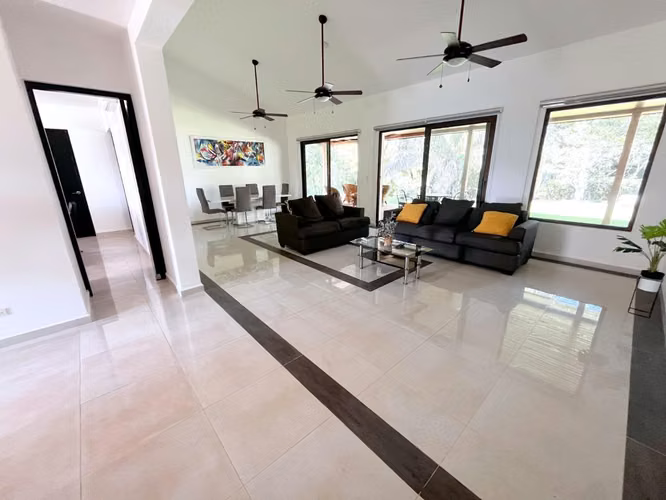 SE VENDE CASA en la HACIENDA COUNTRY CLUB - CERRO AZUL - Imagen 6