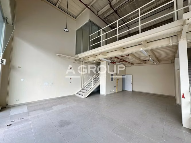 City Plaza - Via Porras - Se aquila Local Comercial