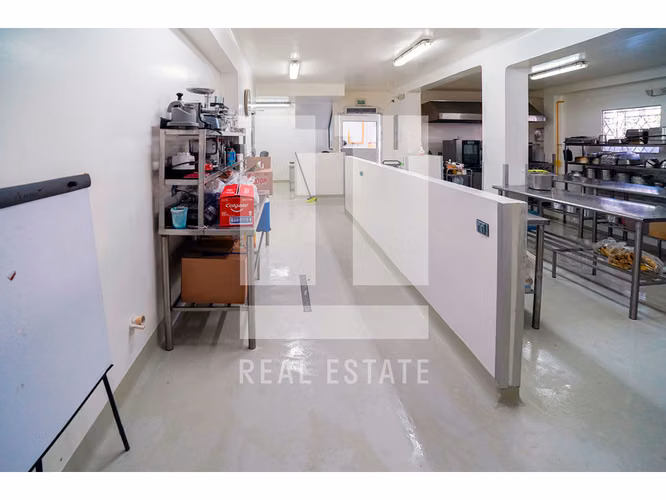 Se Vende Chalet Comercial en San Francisco - Imagen 5