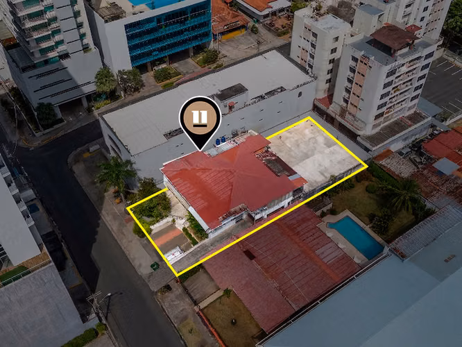 Se Vende Chalet Comercial en San Francisco - Imagen 9