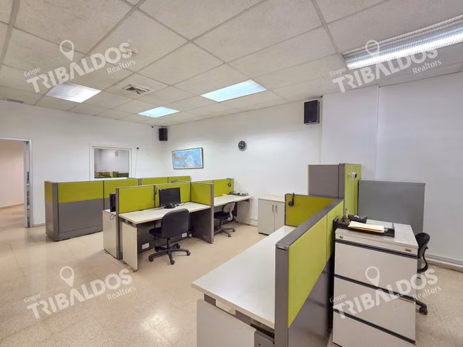 Venta de local comercial en Edison Plaza, Tumba Muerto