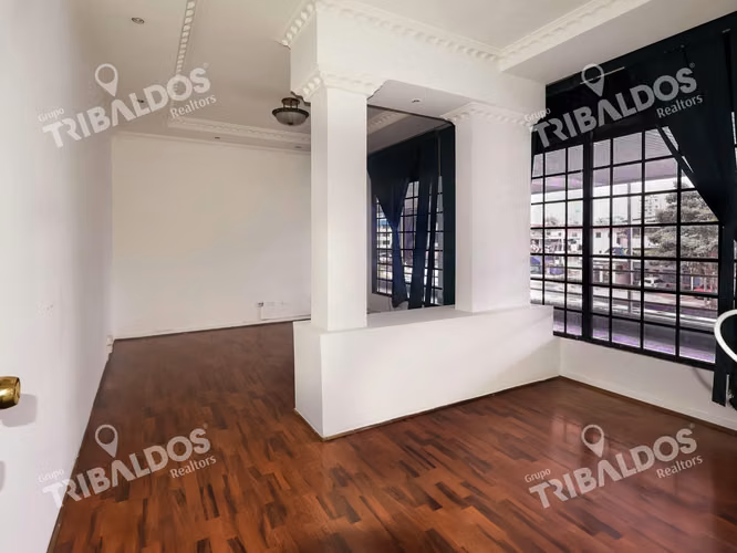 Venta de local comercial en Edison Plaza, Tumba Muerto
