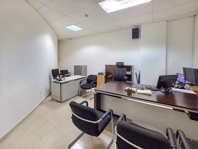 Venta de local comercial en Edison Plaza, Tumba Muerto