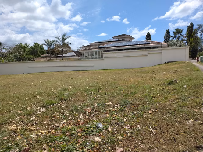 Venta de terreno de esquina en Albrook