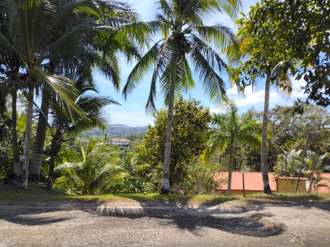 Venta de Terreno en Las Cumbres