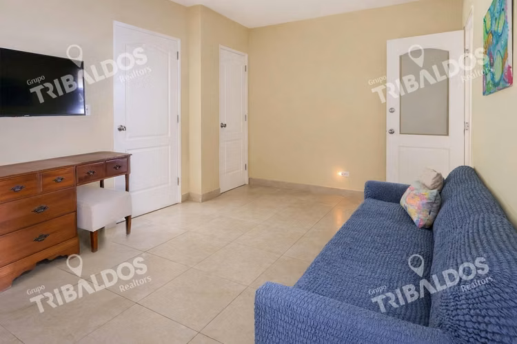 Apartamento FRENTE AL MAR en venta , PH La Ensenada Farallón