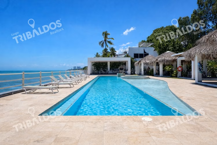 Apartamento FRENTE AL MAR en venta , PH La Ensenada Farallón