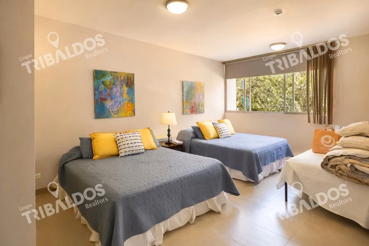 Apartamento FRENTE AL MAR en venta , PH La Ensenada Farallón