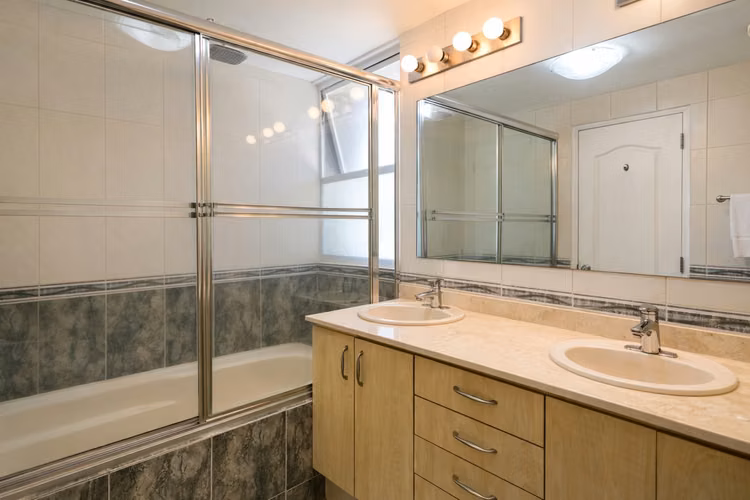 Apartamento FRENTE AL MAR en venta , PH La Ensenada Farallón - Imagen 8