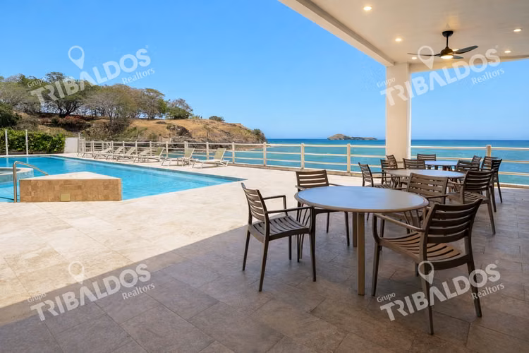 Apartamento FRENTE AL MAR en venta , PH La Ensenada Farallón