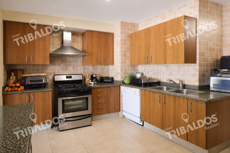 Apartamento FRENTE AL MAR en venta , PH La Ensenada Farallón