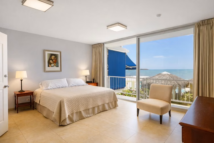 Apartamento FRENTE AL MAR en venta , PH La Ensenada Farallón - Imagen 6