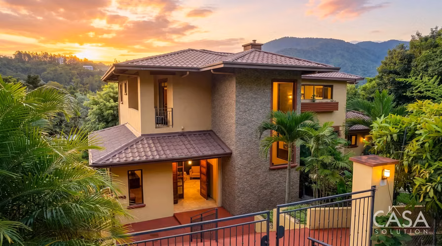 Villa De Lujo Estilo Boutique Con 8 Suites En Venta En Boquete