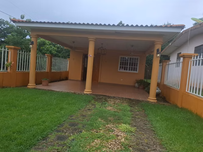 CHITRÉ VENTA celular lo encuentra abajo